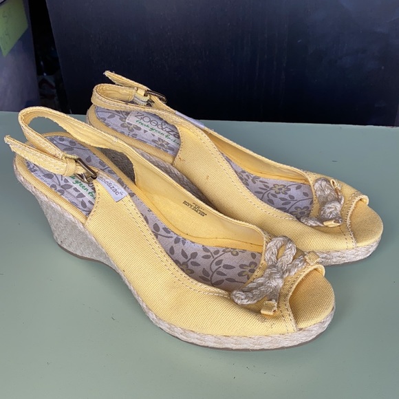 Zoe & Zac wedge shoe 7 - Picture 1 of 6